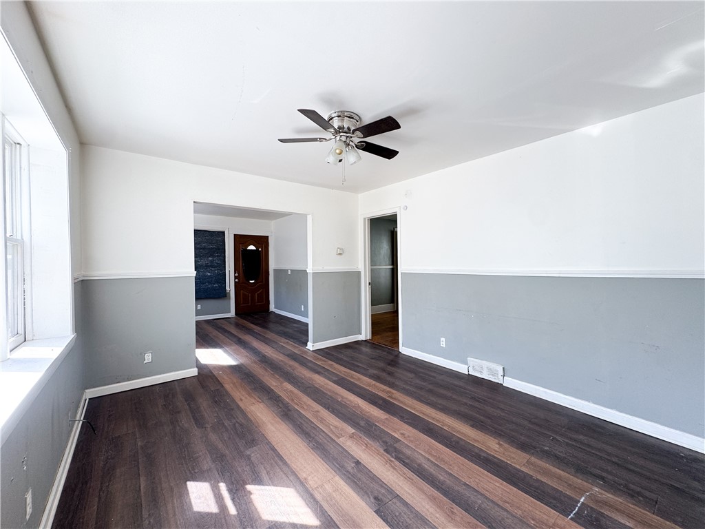 74 Dayton Street Rochester, NY 14621 - Photo 11 of 37