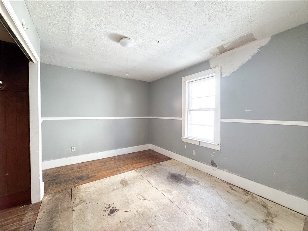 74 Dayton Street Rochester, NY 14621 - Photo 19 of 37