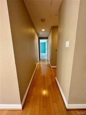 $1,300 | 5330 Pershing Avenue, Unit 304, St. Louis, MO 63112
