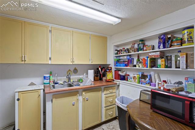 1014 Sunset Road Colorado Springs, CO 80909 - Photo 5 of 15 Gallery Image 5