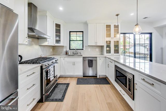 $1,400,000 | 609 Van Buren Street Northwest, Washington, DC 20012