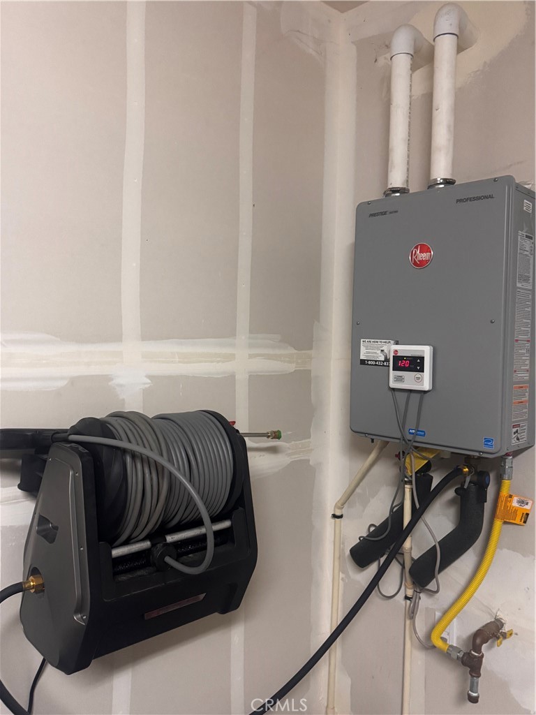 313 Orso Way Oakley, CA 94561 - Photo 25 of 25 a view of a workspace with furniture