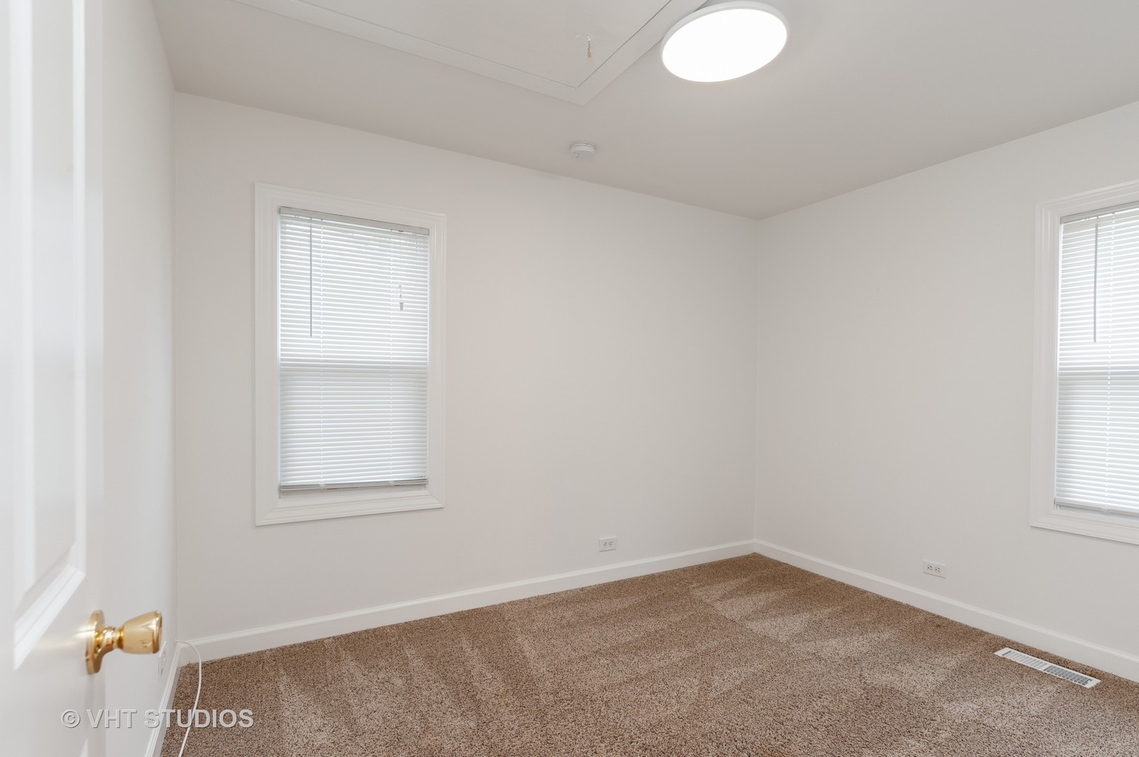 34587 North Wilson Road Ingleside, IL 60041 - Photo 6 of 10 an empty room with windows