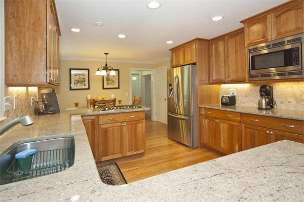 62 Woodfall Road Belmont, MA 02478 - Photo 9 of 29 Gallery Image 9