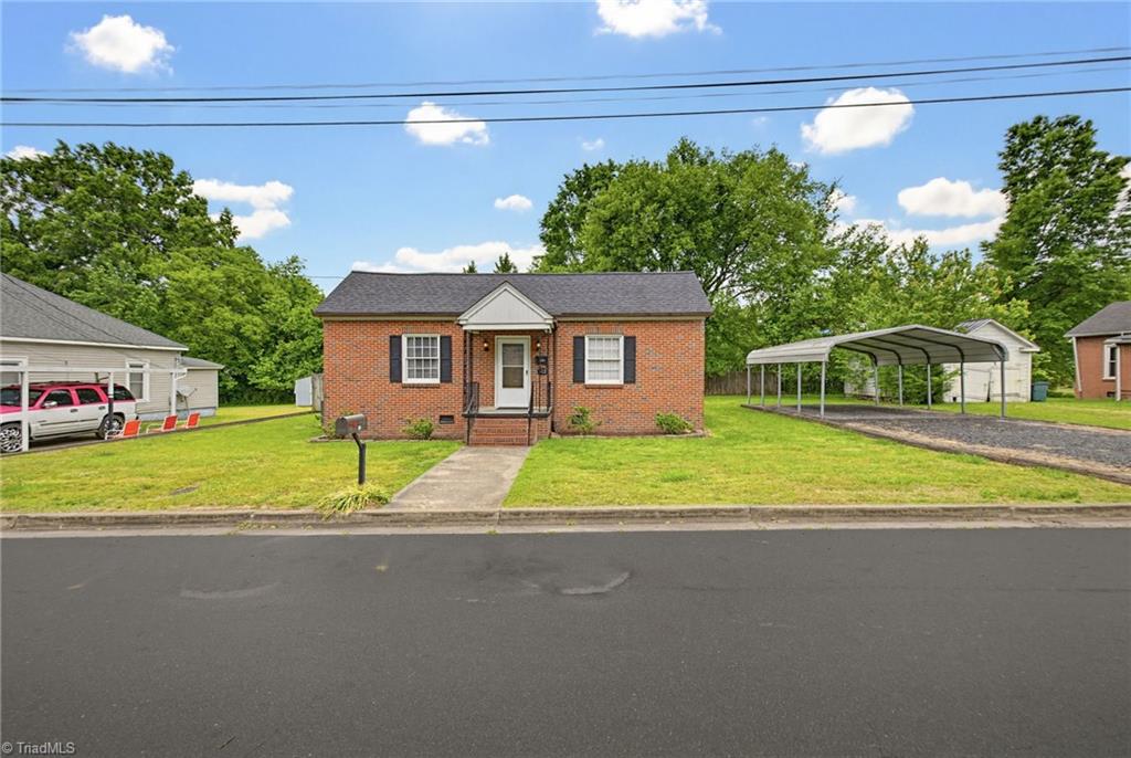 612 Morehead Street Eden, NC 27288 - Photo 2 of 30