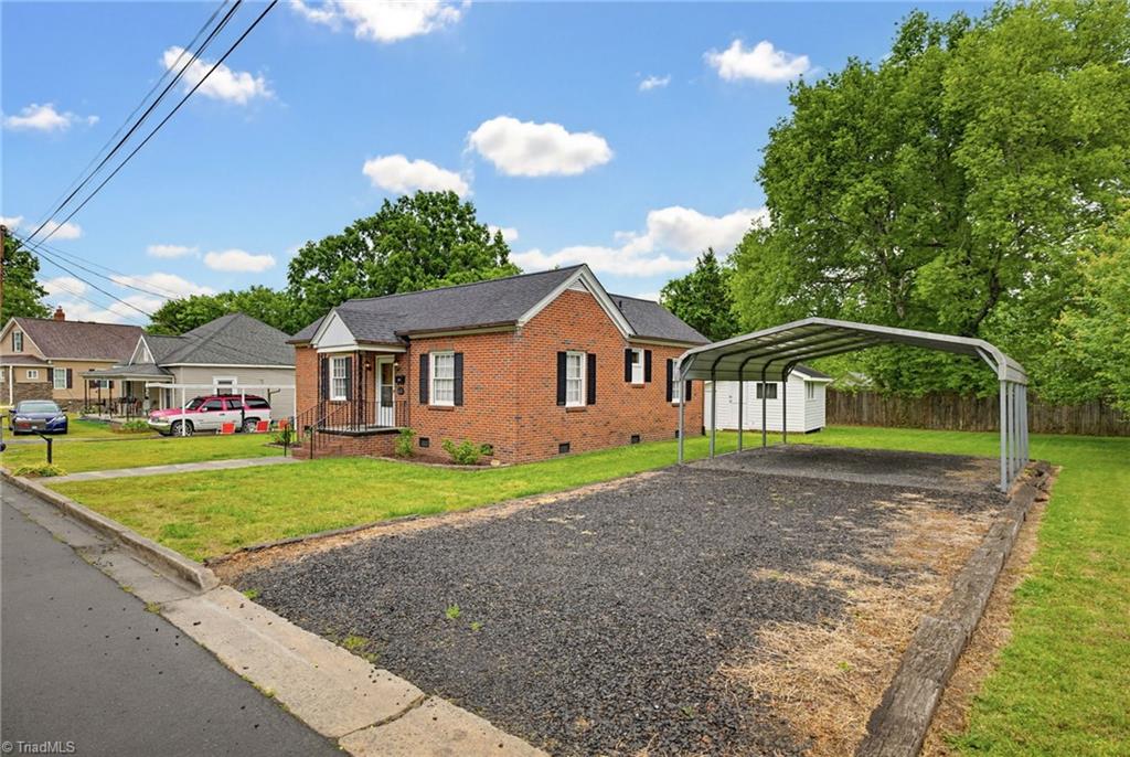 612 Morehead Street Eden, NC 27288 - Photo 4 of 30