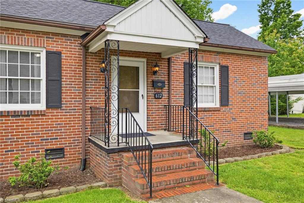 612 Morehead Street Eden, NC 27288 - Photo 6 of 30