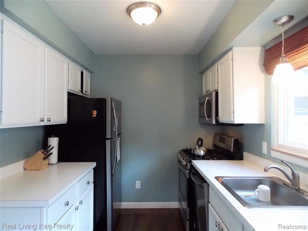 429 Miller Avenue Rochester, MI 48307 - Photo 14 of 34