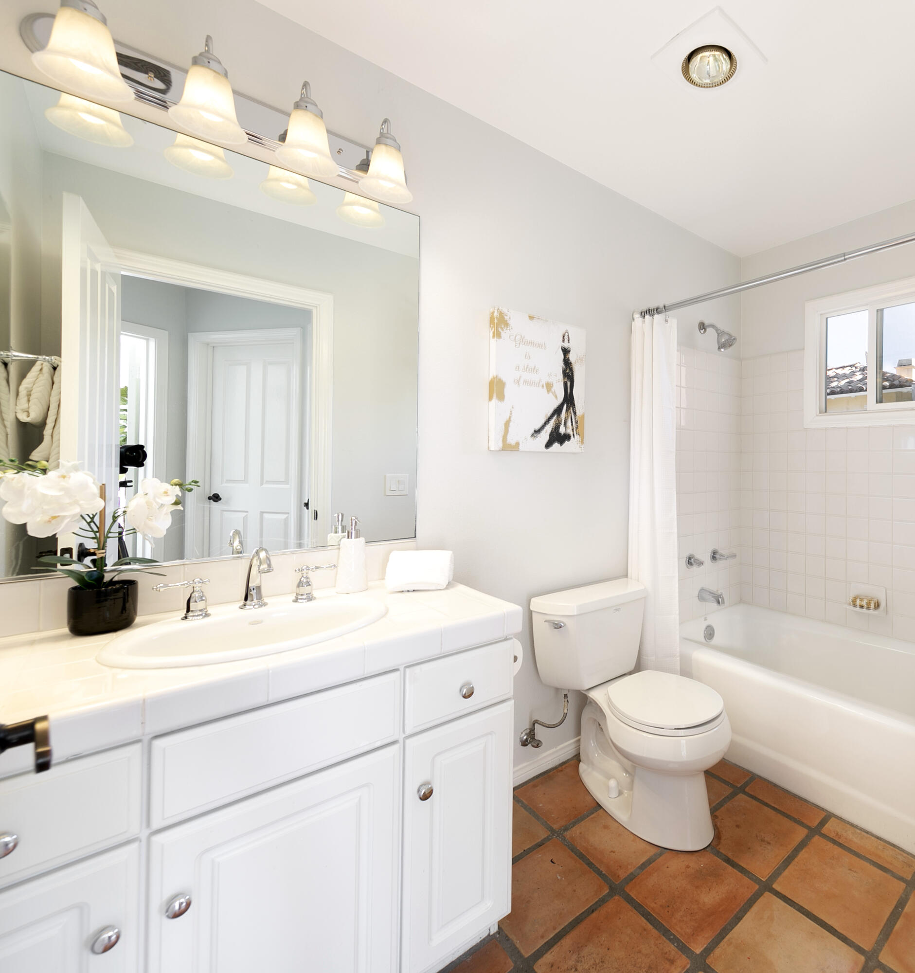 222 Meigs Road, Unit 1 Santa Barbara, CA 93109 - Photo 11 of 15 Hall bathroom