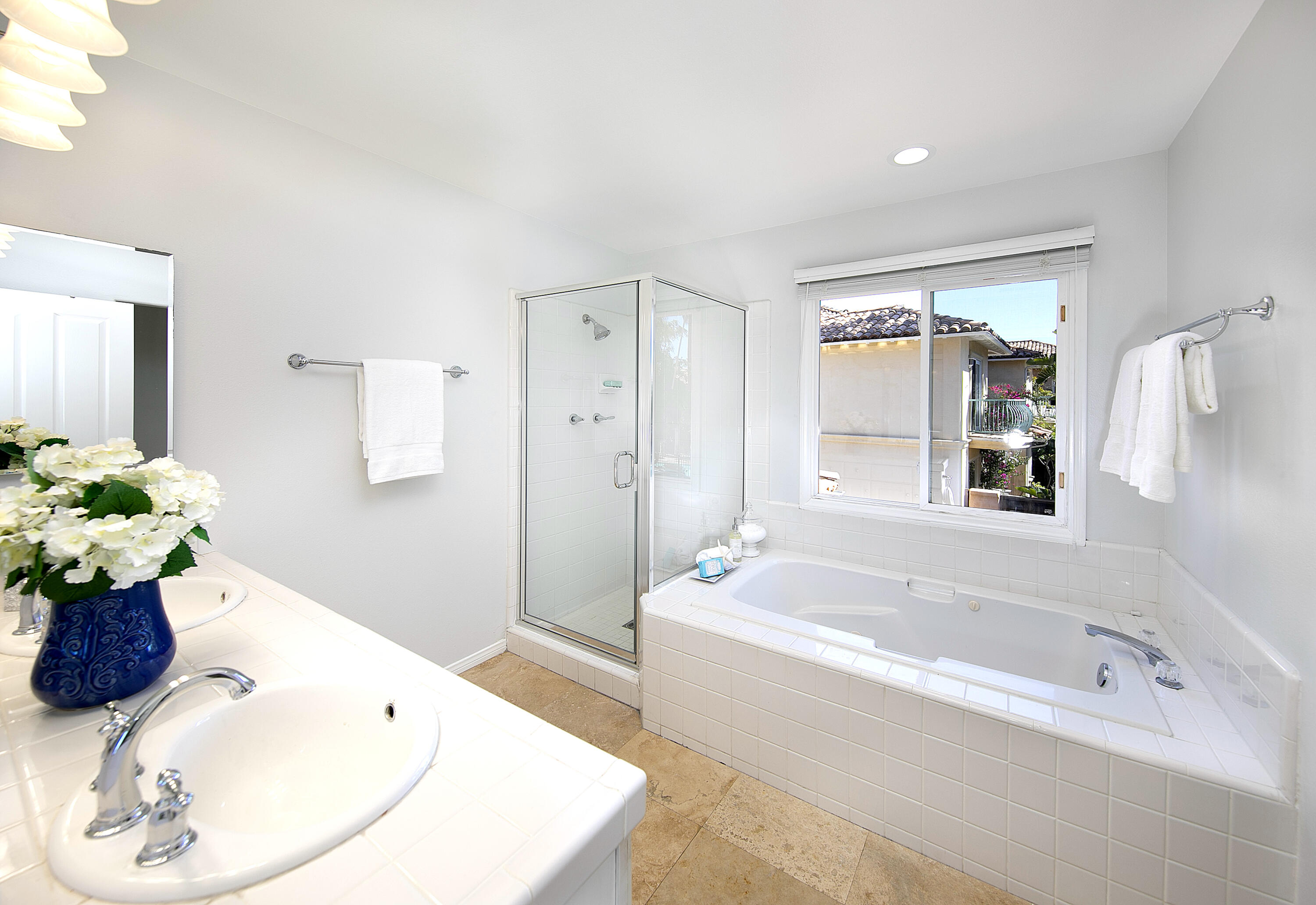 222 Meigs Road, Unit 1 Santa Barbara, CA 93109 - Photo 8 of 15 Primary bathroom