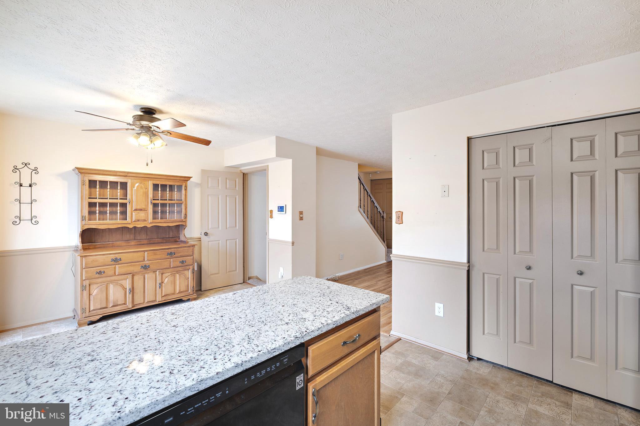334 Rambling Ridge Court Pasadena, MD 21122 - Photo 3 of 34