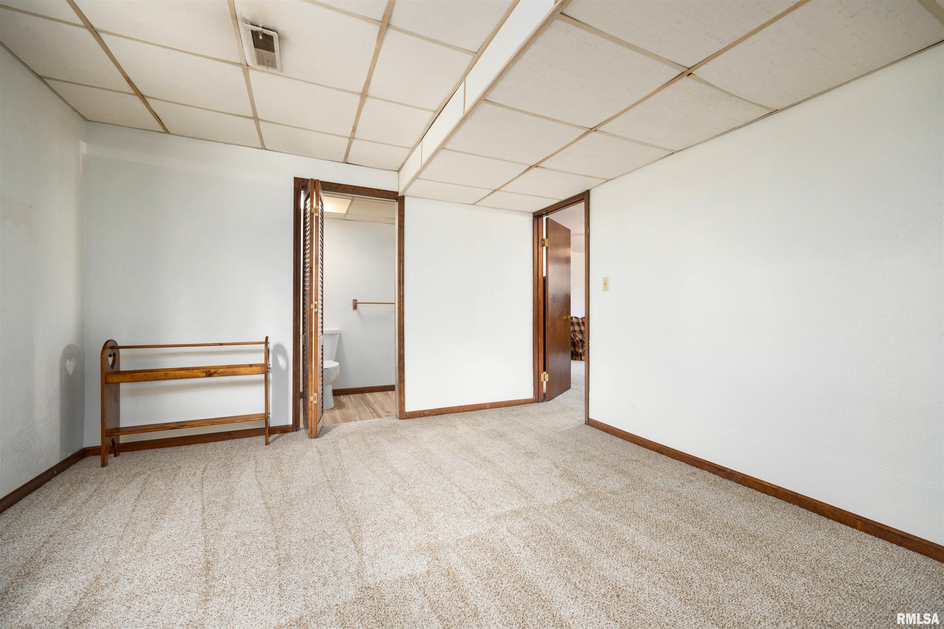 6307 North Post Oak Road Peoria, IL 61615 - Photo 30 of 45