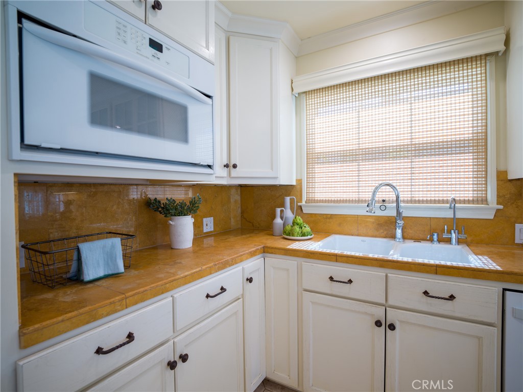 3905 California Long Beach, CA 90807 - Photo 20 of 54