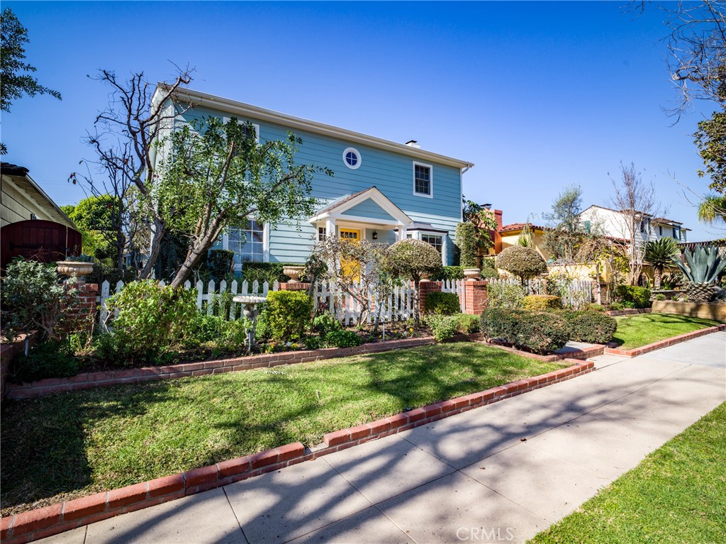 3905 California Long Beach, CA 90807 - Photo 3 of 54