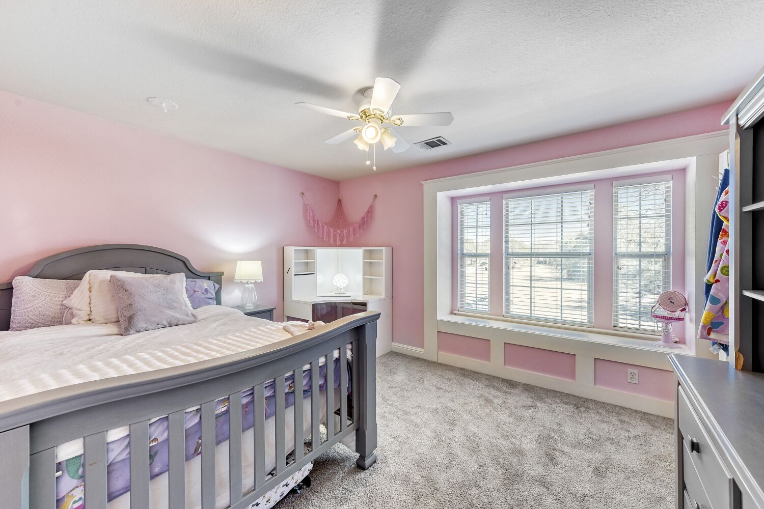 9504 Prescott Drive Austin, TX 78749 - Photo 17 of 33 Second of four spacious upstairs bedrooms.
