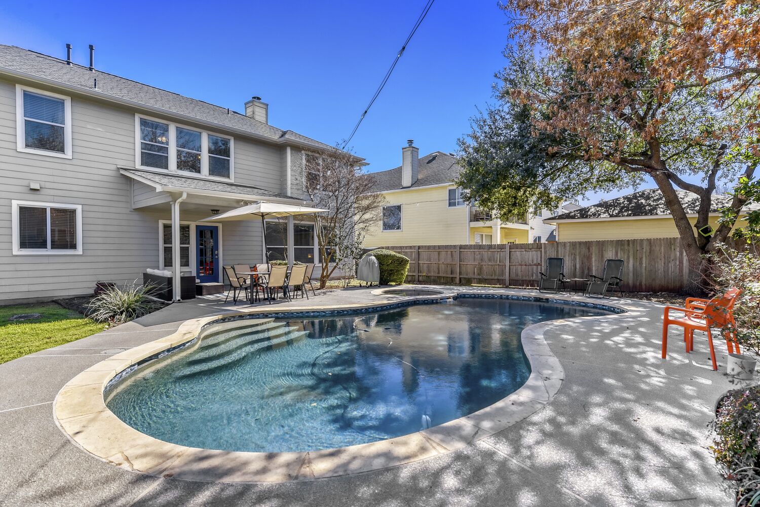 9504 Prescott Drive Austin, TX 78749 - Photo 24 of 33 Time to swim!