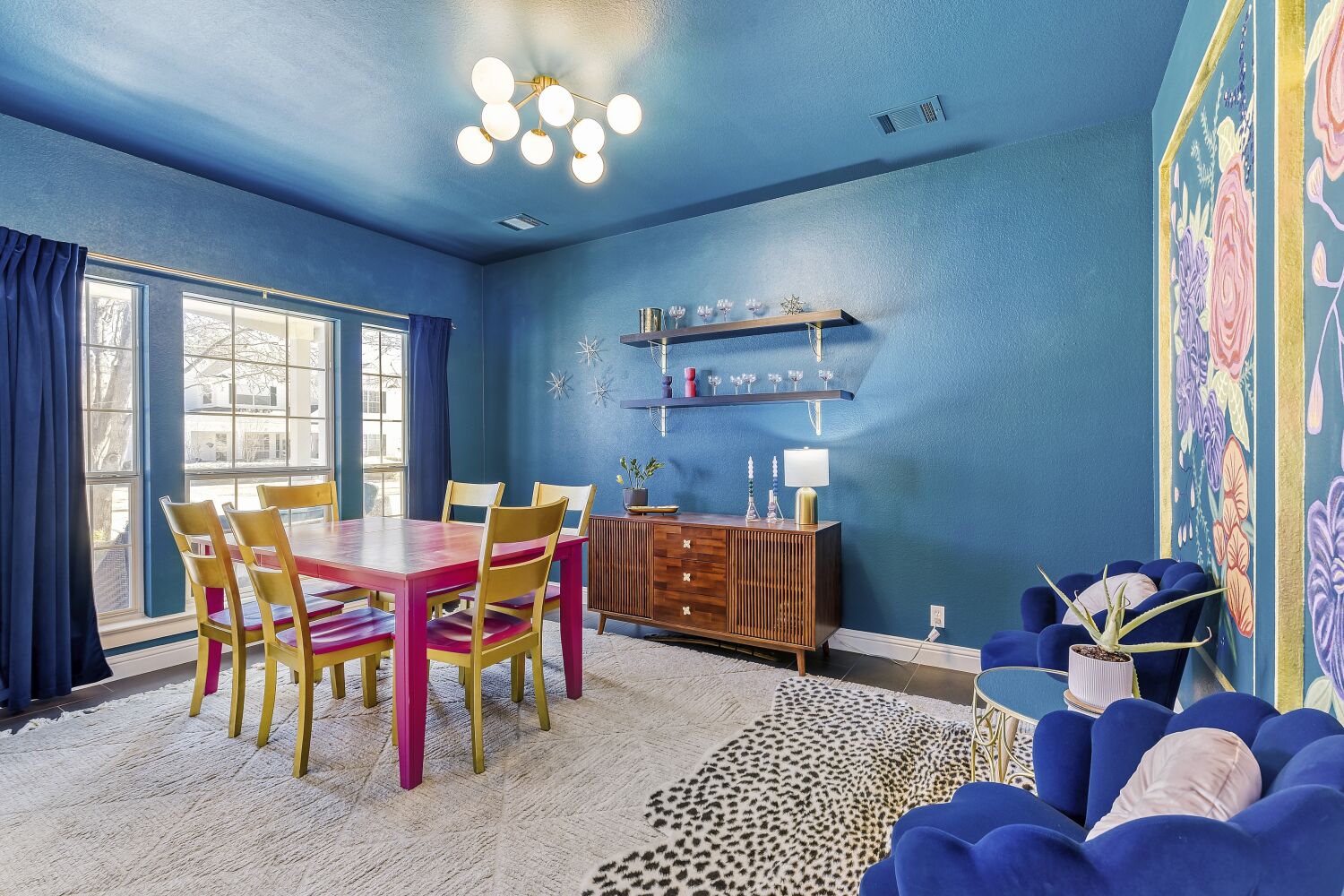 9504 Prescott Drive Austin, TX 78749 - Photo 3 of 33 Large windows bring in beautiful natural light throughout the home.