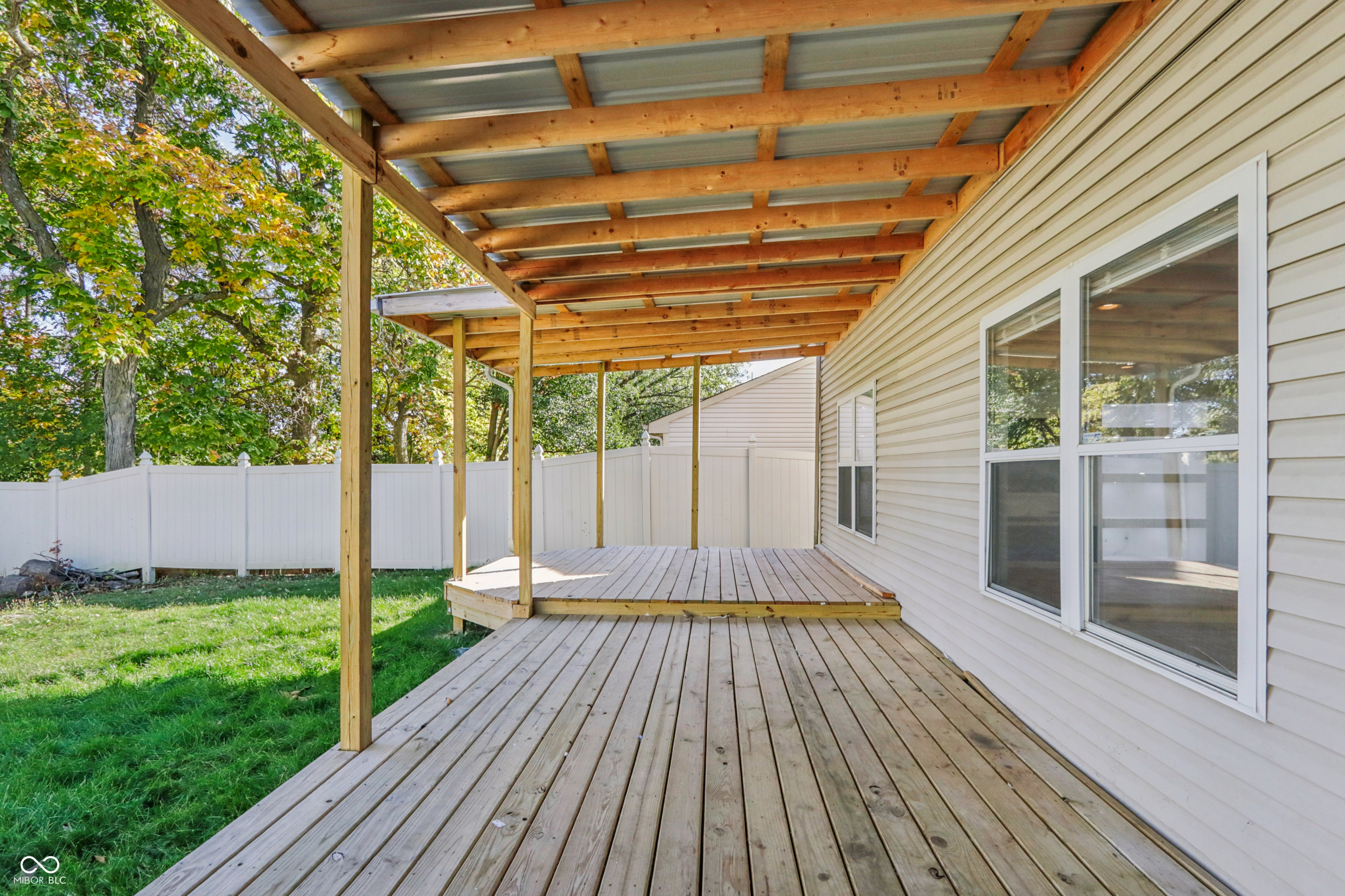 5729 Decatur Ridge Drive Indianapolis, IN 46221 - Photo 35 of 40 Gallery Image 35
