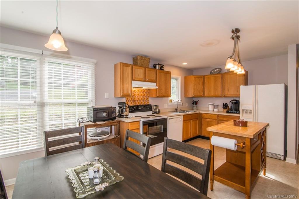 15 Running Deer Road Candler, NC 28715 - Photo 12 of 22 Gallery Image 12