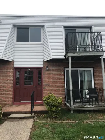 $1,400 | 270 Richard Street, Unit 4, Newington, CT 06111