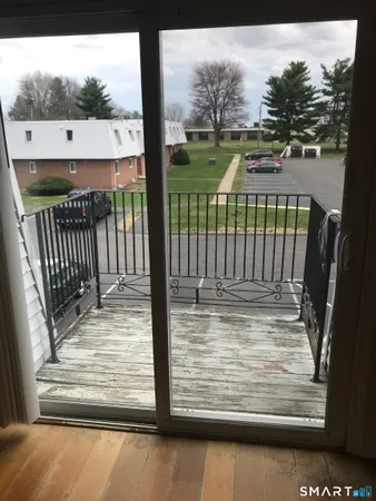 $1,400 | 270 Richard Street, Unit 4, Newington, CT 06111