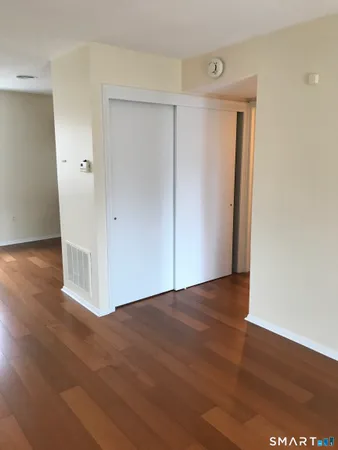 $1,400 | 270 Richard Street, Unit 4, Newington, CT 06111