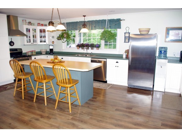 536 Silver Ridge Road Hyde Park, VT 05655 - Photo 4 of 32