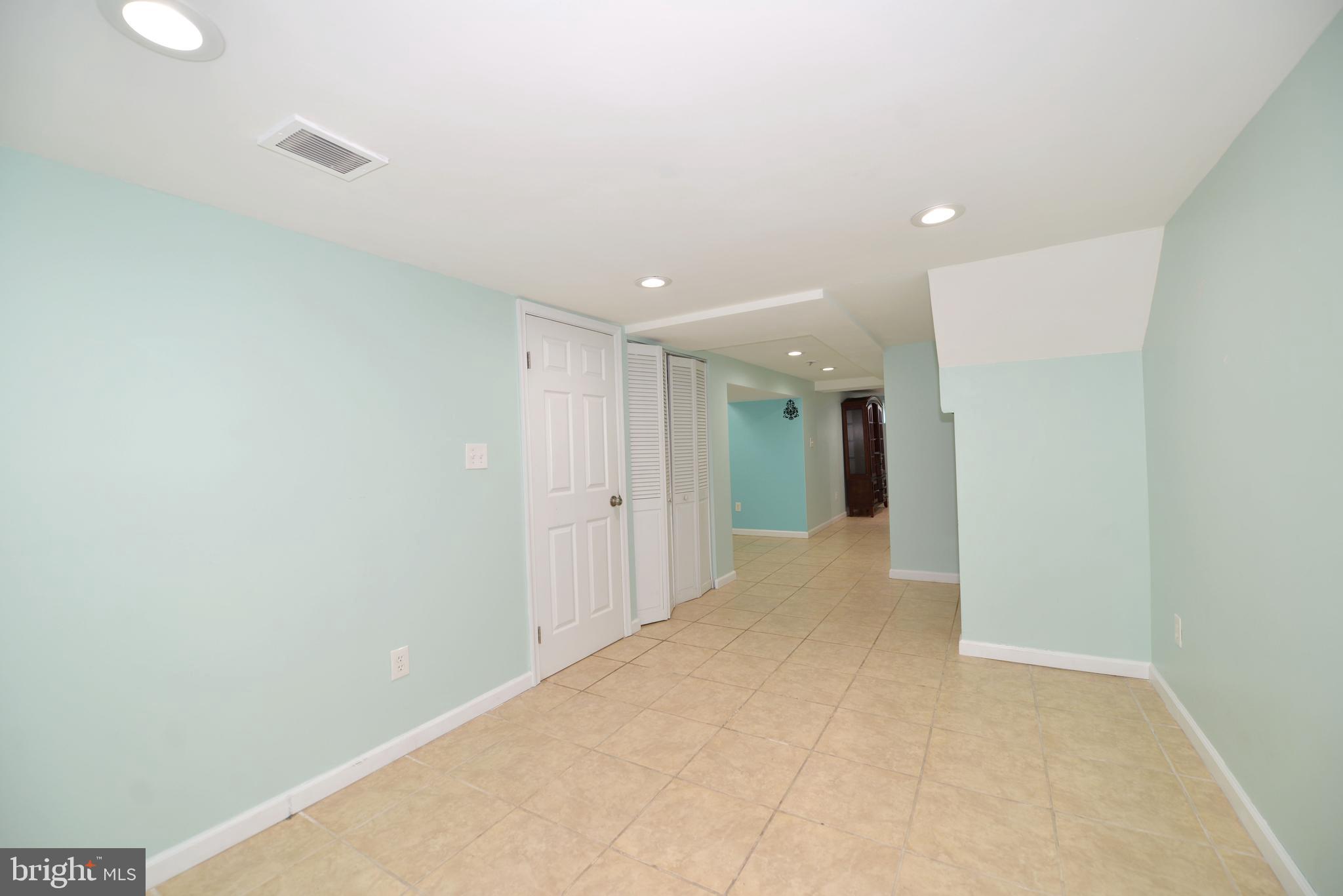10807 Old Fort Road Fort Washington, MD 20744 - Photo 15 of 25 Family Room view