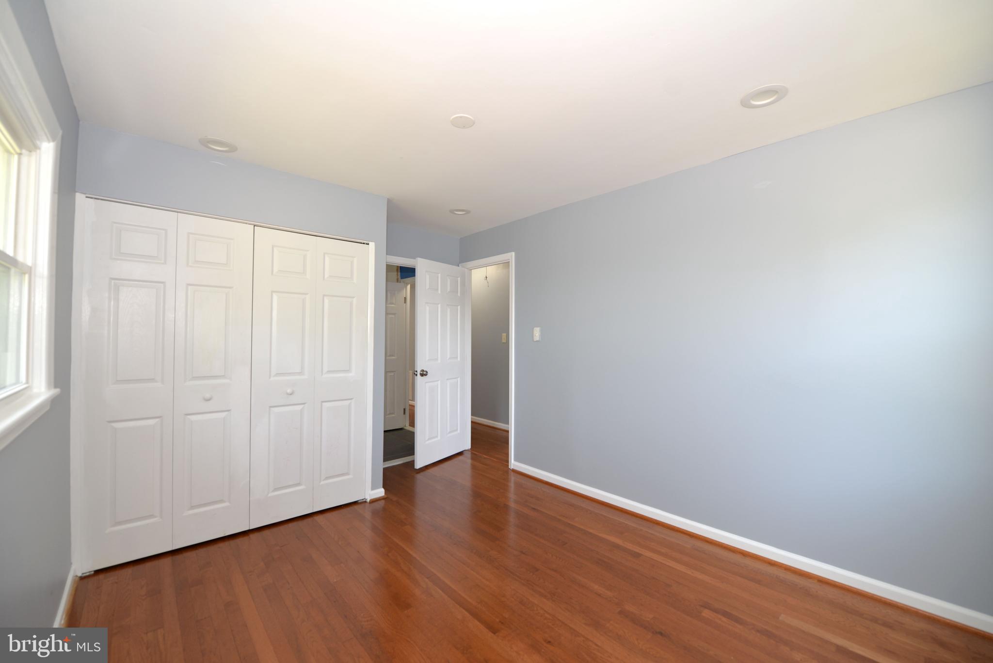 10807 Old Fort Road Fort Washington, MD 20744 - Photo 10 of 25 Third bedroom room with access to hallway bath