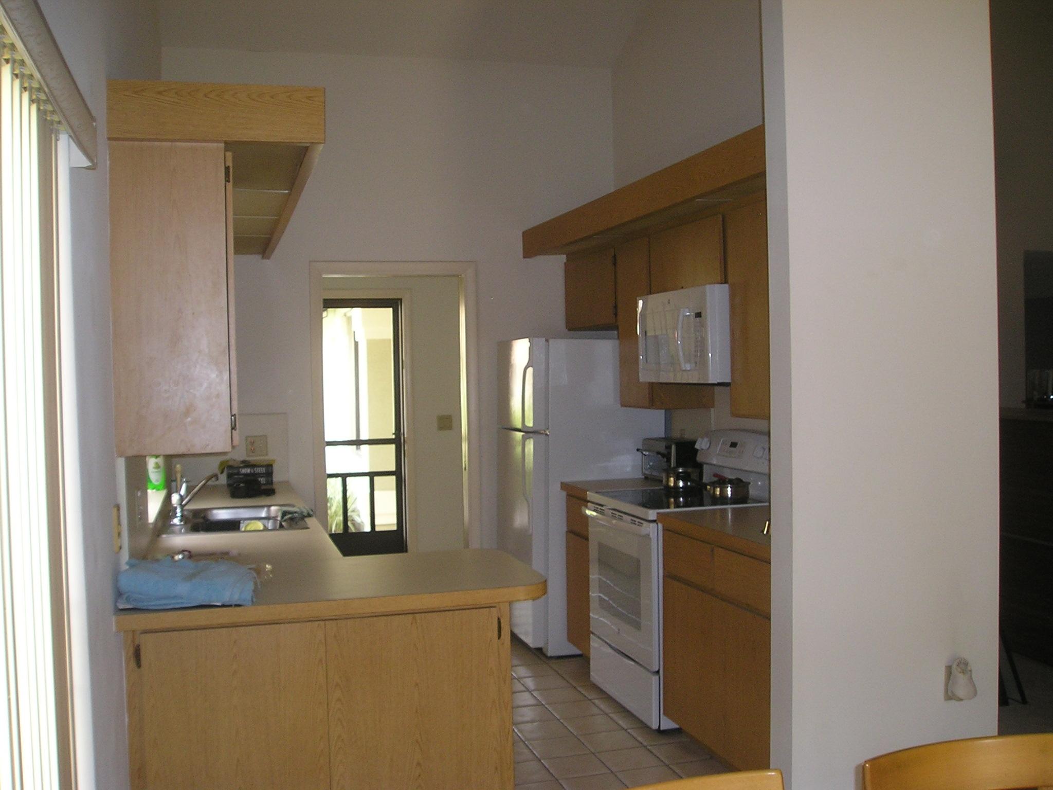 334 Ridge Road Jupiter, FL 33477 - Photo 9 of 19 Kitchen