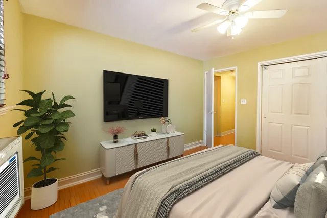 $170,000 | 6828 North Greenview Avenue, Unit 1N, Chicago, IL 60626