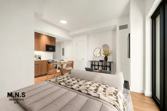 $3,351 | 19 Rockwell Place, Unit 17F | Fort Greene