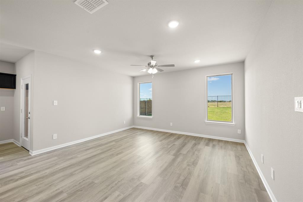625 Godley Ranch Godley, TX 76044 - Photo 11 of 38 625 Godley Ranch- Living Room-1
