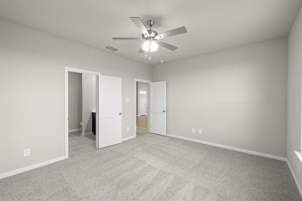 625 Godley Ranch Godley, TX 76044 - Photo 14 of 38 625 Godley Ranch- Primary Suite-2