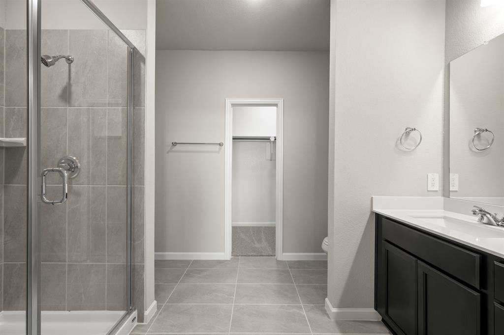 625 Godley Ranch Godley, TX 76044 - Photo 17 of 38 625 Godley Ranch- Primary Suite-3