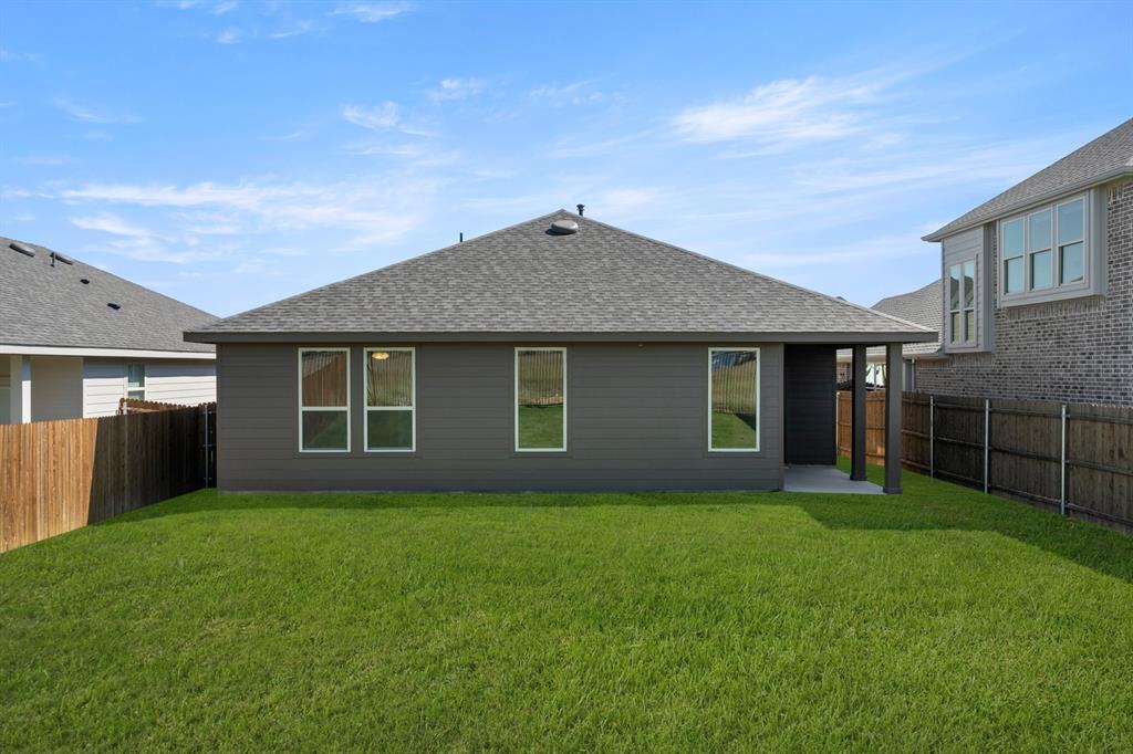 625 Godley Ranch Godley, TX 76044 - Photo 22 of 38 625 Godley Ranch- Back-2