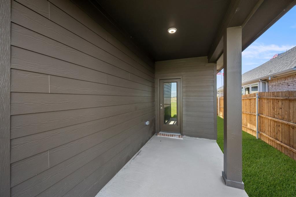 625 Godley Ranch Godley, TX 76044 - Photo 23 of 38 625 Godley Ranch- Patio-1