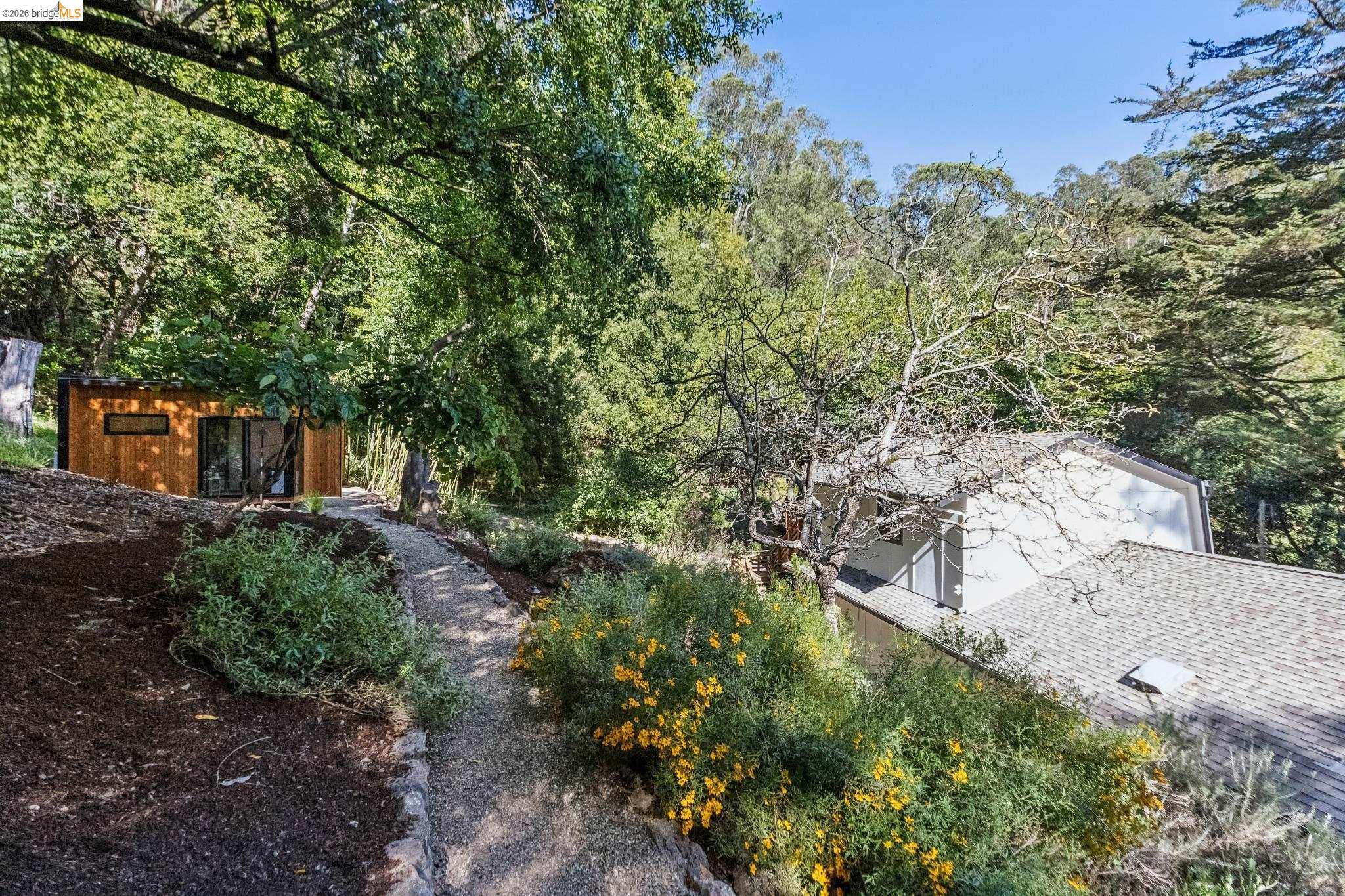 6742 Pinehaven Road Oakland, CA 94611 - Photo 40 of 50