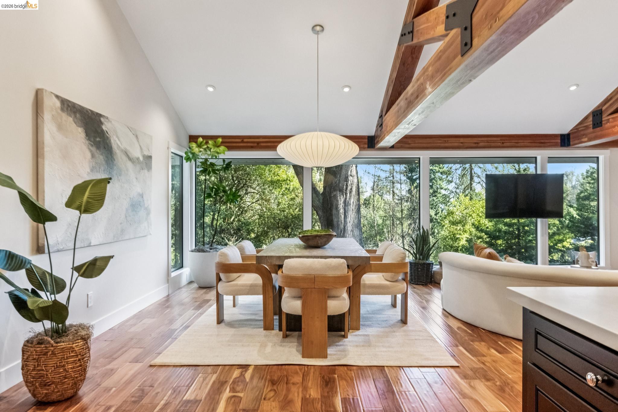 6742 Pinehaven Road Oakland, CA 94611 - Photo 8 of 50