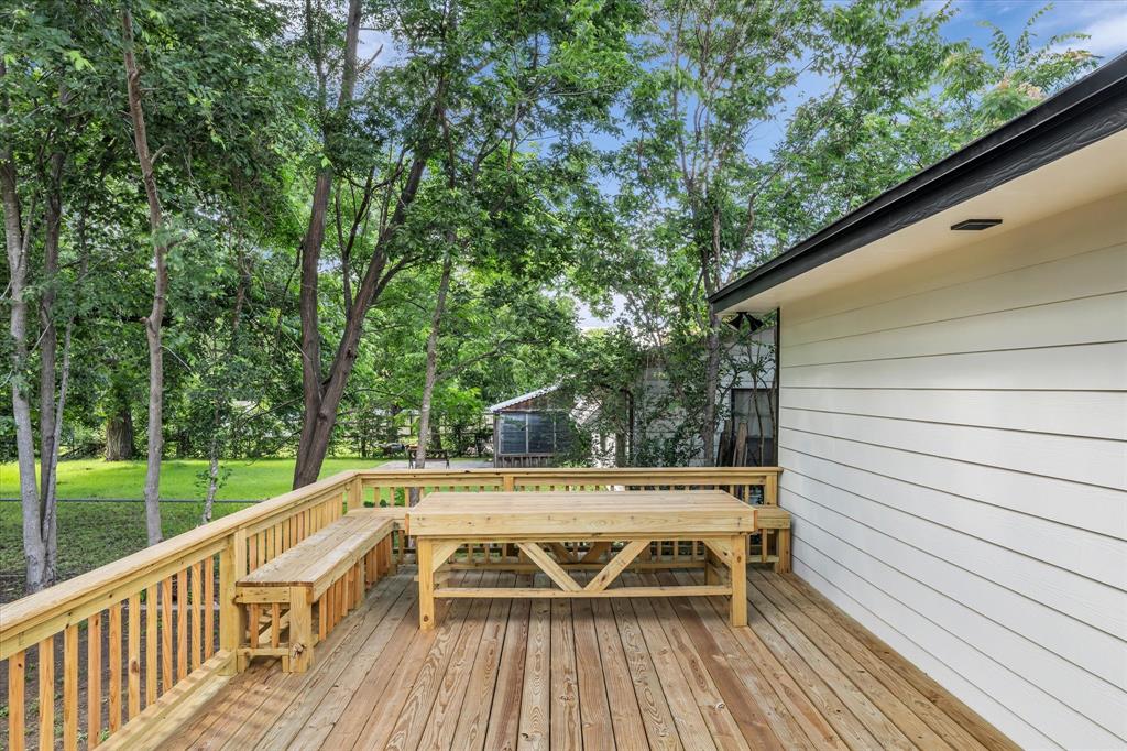 3608 North 26th Street Waco, TX 76708 - Photo 24 of 28 a view of a chairs on the roof deck