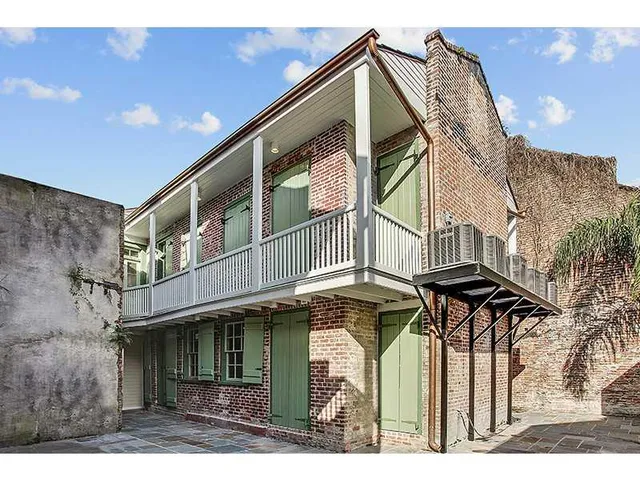 $1,350 | 713 St Ann Street, Unit 2A, New Orleans, LA 70116