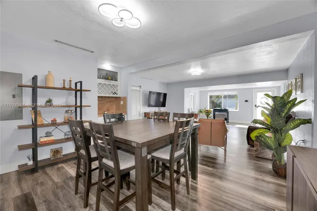 $4,500 | 4055 Southwest 7th Street, Miami, FL 33134