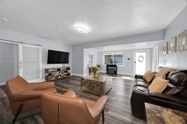 $4,500 | 4055 Southwest 7th Street, Miami, FL 33134