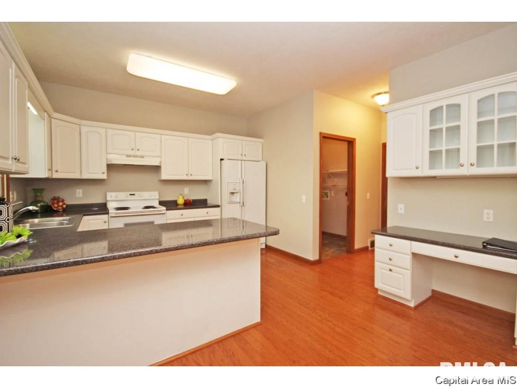 2000 Redlands Drive Springfield, IL 62711 - Photo 13 of 35 Gallery Image 13