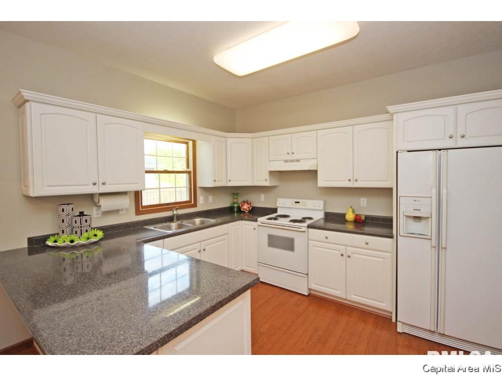 2000 Redlands Drive Springfield, IL 62711 - Photo 14 of 35 Gallery Image 14