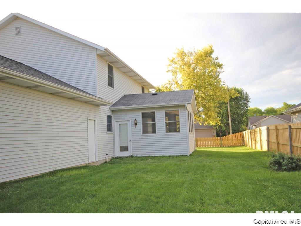 2000 Redlands Drive Springfield, IL 62711 - Photo 19 of 35 Gallery Image 19
