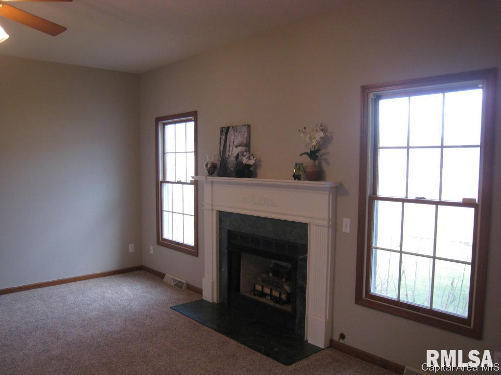 2000 Redlands Drive Springfield, IL 62711 - Photo 7 of 35 Gallery Image 7