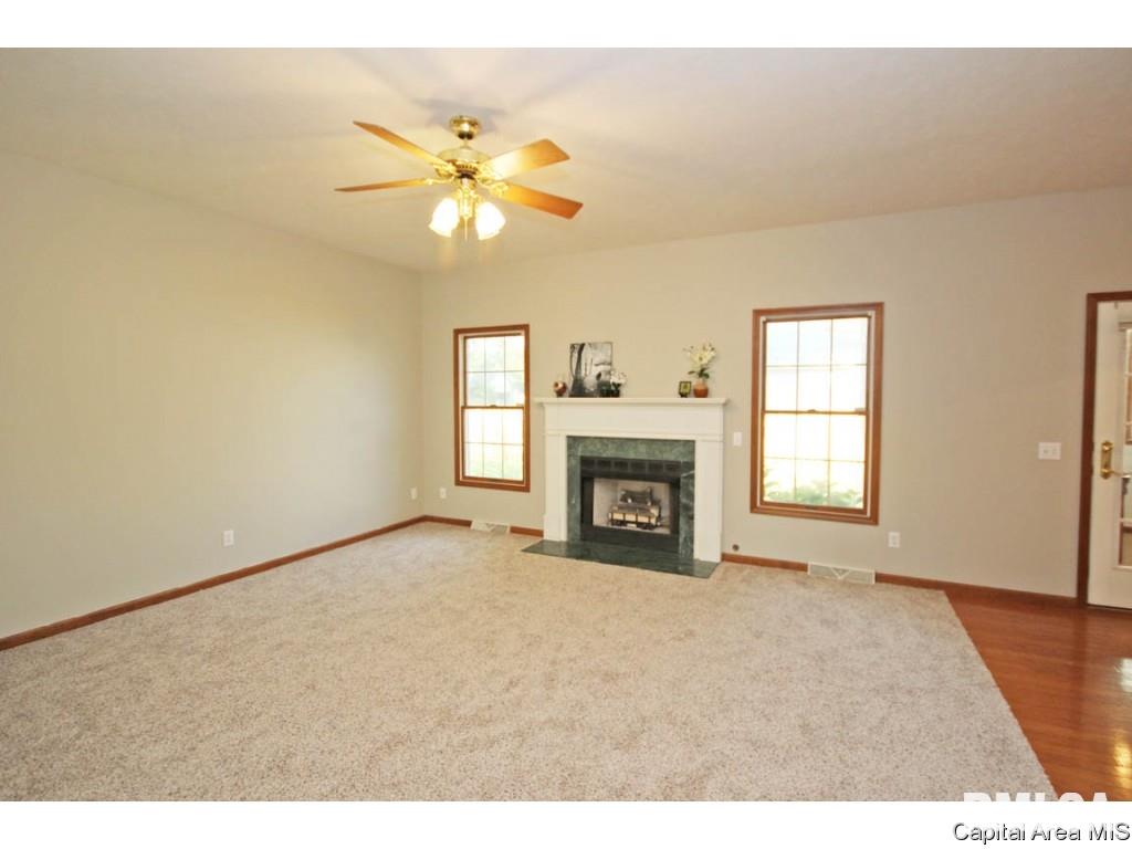 2000 Redlands Drive Springfield, IL 62711 - Photo 8 of 35 Gallery Image 8