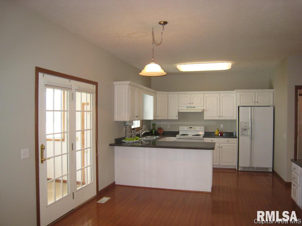 2000 Redlands Drive Springfield, IL 62711 - Photo 9 of 35 Gallery Image 9