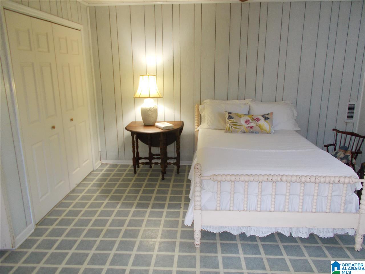 26 Robbins Street Sumiton, AL 35148 - Photo 8 of 28